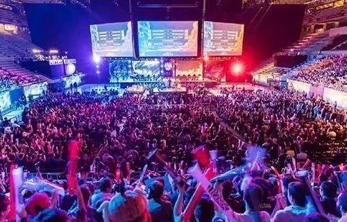 逐步朝着冠 逐步朝着冠