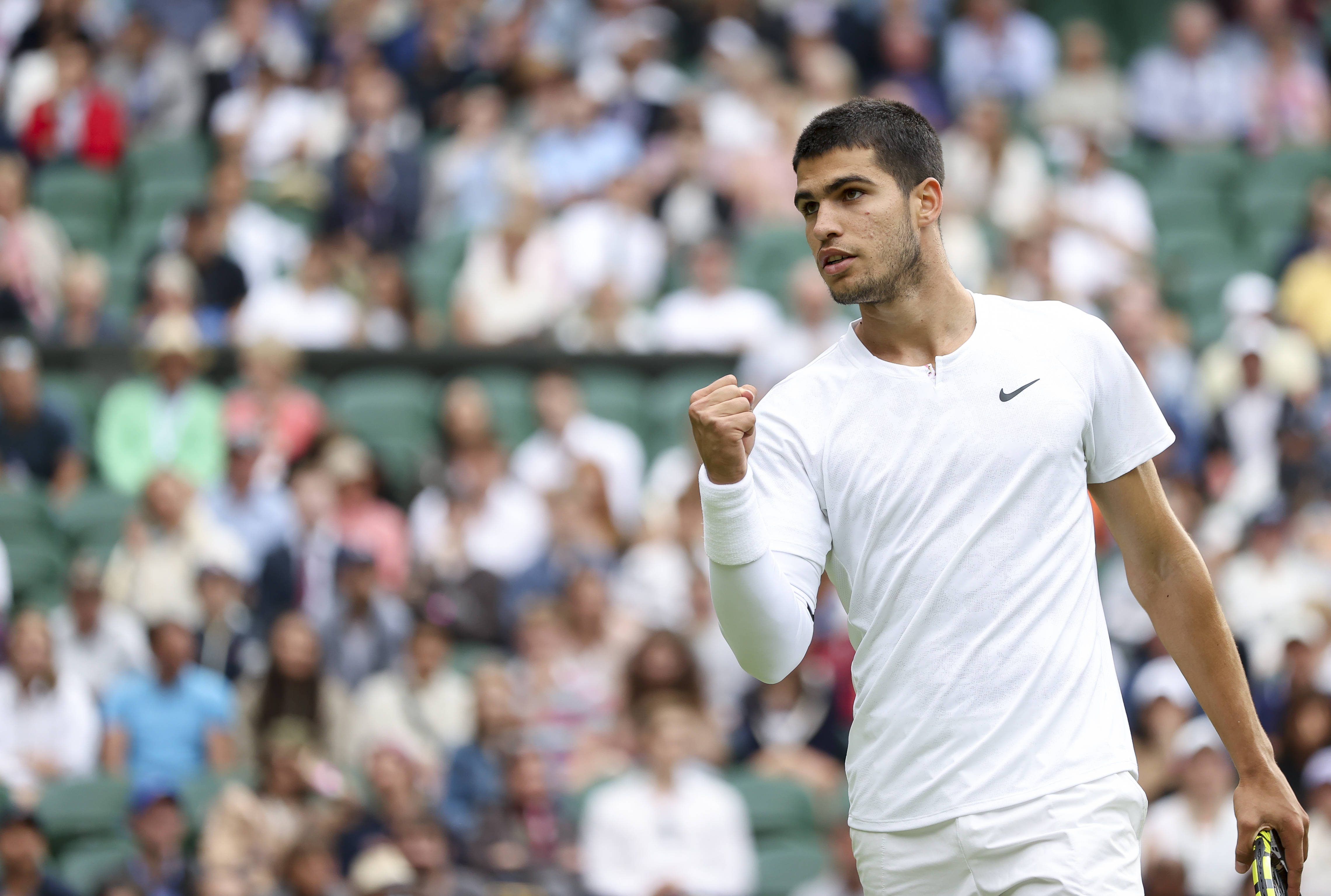 指向性明确 指向性明确