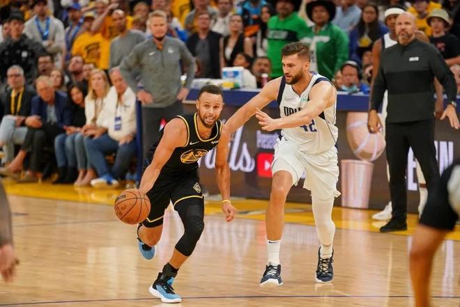 外野应略浅 外野应略浅