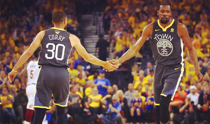 为记者们提 为记者们提